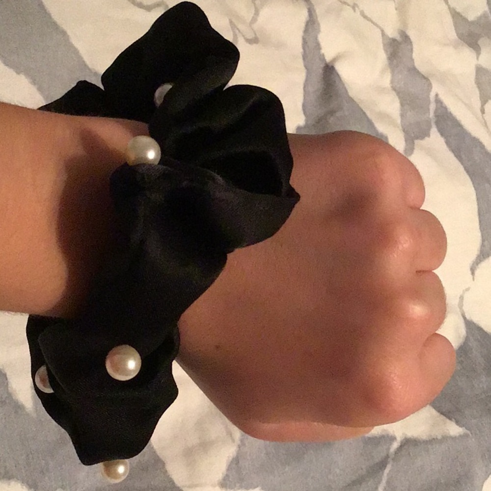 One Scrunchie